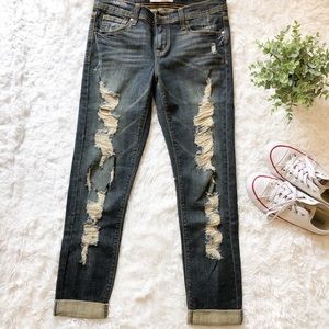 🎉HOST PICK🎉Eunina ripped destressed jeans